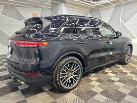 2022 PORSCHE CAYENNE