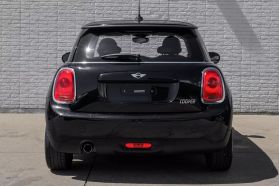 2017 MINI HARDTOP 2 DOOR HATCHBACK 3-CYL, TURBO, 1.5 LITER COOPER HATCHBACK 2D