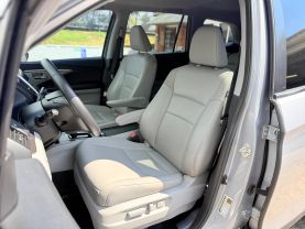 2017 Honda Pilot - Image 17
