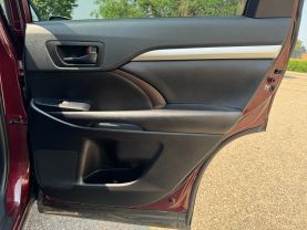 2019 TOYOTA HIGHLANDER SUV V6, 3.5 LITER LE PLUS SPORT UTILITY 4D