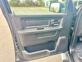 2017 RAM 1500 QUAD CAB PICKUP V8, HEMI, 5.7 LITER EXPRESS PICKUP 4D 6 1/3 FT