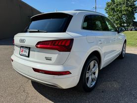 2018 AUDI Q5 SUV 4-CYL, TURBO, 2.0 LITER PREMIUM PLUS SPORT UTILITY 4D