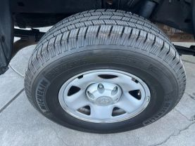 2022 TOYOTA TACOMA DOUBLE CAB PICKUP 4-CYL, 2.7 LITER SR5 PICKUP 4D 5 FT