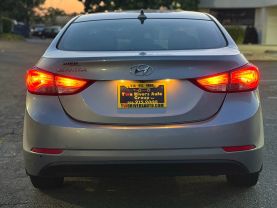 2015 HYUNDAI ELANTRA SEDAN 4-CYL, 1.8 LITER SE SEDAN 4D