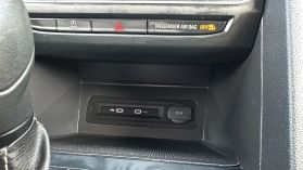 2021 Volkswagen Atlas Cross Sport - Image 51