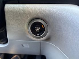 2020 CHRYSLER VOYAGER VAN V6, 3.6 LITER LXI MINIVAN 4D