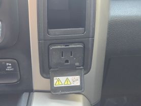 2016 Ram 1500 Crew Cabbig Horn Pickup 4d 5 1/2 Ft - Image 21