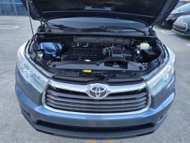 2015 Toyota Highlander - Image 25