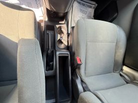 2017 NISSAN NV200