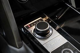 2015 Land Rover Range Rover - Image 24