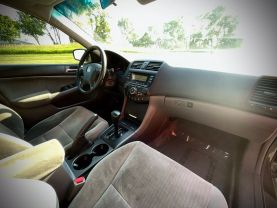 2005 Honda Accord - Image 15