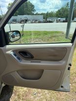 2004 FORD ESCAPE