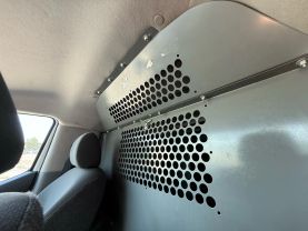 2017 NISSAN NV200