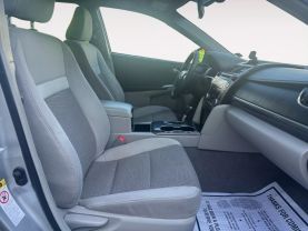 2012 Toyota Camry Le Hybrid Sedan 4d - Image 15