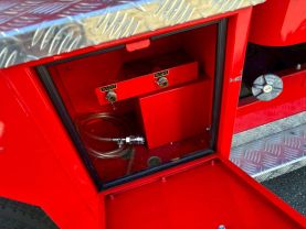 1995 TOYOTA HIACE TRUCK 2L FIRE TRUCK