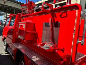 1995 TOYOTA HIACE TRUCK 2L FIRE TRUCK