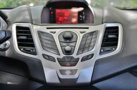 2011 FORD FIESTA