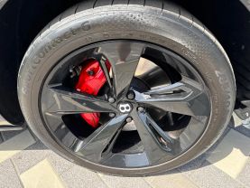 2021 BENTLEY BENTAYGA SUV V8, TWIN TURBO, 4.0 LITER V8 SPORT UTILITY 4D