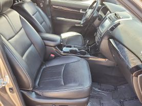 2015 KIA SORENTO SUV