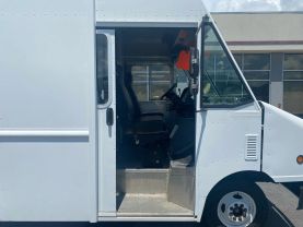2009 FORD E450 SUPER DUTY 14FT STEP VAN 158''WB STEP VANS V8, 5.4 LITER 3D - Eddies Auto Sales