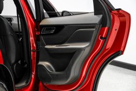 2017 Jaguar F-pace - Image 41