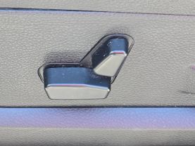 2016 Ram 1500 Crew Cabbig Horn Pickup 4d 5 1/2 Ft - Image 11