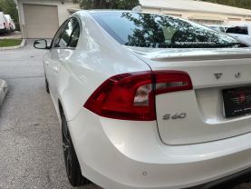 2017 VOLVO S60