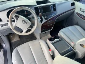 2013 TOYOTA SIENNA VAN V6, 3.5 LITER XLE MINIVAN 4D