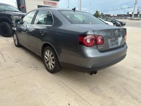 2010 VOLKSWAGEN JETTA SEDAN 5-CYL, 2.5 LITER SEL SEDAN 4D