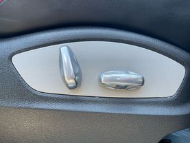 2017 Porsche Macan - Image 23