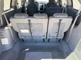 2005 CHRYSLER TOWN & COUNTRY VAN V6, 3.8 LITER TOURING MINIVAN 4D