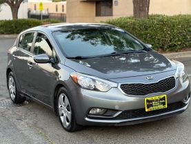 2016 KIA FORTE5 HATCHBACK 4-CYL, GDI, 2.0 LITER LX HATCHBACK 4D