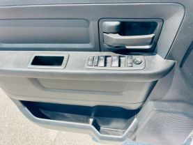 2022 RAM 1500 CLASSIC CREW CAB PICKUP V8, HEMI, 5.7 LITER TRADESMAN PICKUP 4D 5 1/2 FT