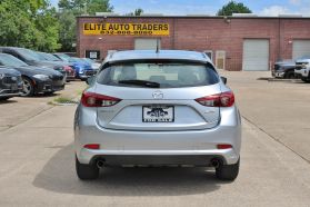 2017 MAZDA MAZDA3
