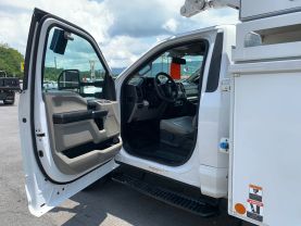 2017 FORD F550 SUPER DUTY 46FT BUCKET TRUCK ALTEC AT41M BUCKET TRUCKS V8, TURBO DIESEL, 6.7 LITER XL 169" W.B. 2D - Eddies Auto Sales