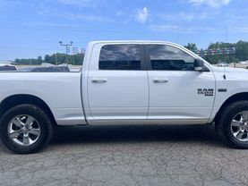 2019 RAM 1500 CLASSIC CREW CAB PICKUP V8, HEMI, 5.7 LITER BIG HORN PICKUP 4D 6 1/3 FT