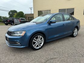 2017 VOLKSWAGEN JETTA SEDAN 4-CYL, TURBO, 1.8 LITER 1.8T SEL SEDAN 4D