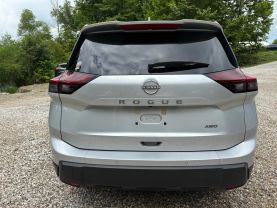 2025 NISSAN ROGUE SUV 3-CYL, TURBO, 1.5 LITER SV SPORT UTILITY 4D at T&T Repairables - used car dealership in Spencer, Indiana.