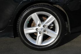 2014 TOYOTA CAMRY SE SEDAN 4D
