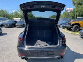 2017 Porsche Macan - Image 34