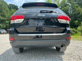 2020 JEEP GRAND CHEROKEE SUV V6, VVT, 3.6 LITER LIMITED SPORT UTILITY 4D at T&T Repairables - used car dealership in Spencer, Indiana.