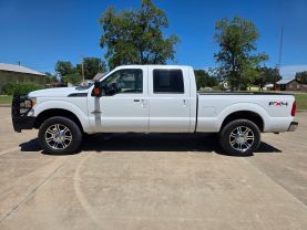 2011 FORD F250 SUPER DUTY CREW CAB PICKUP V8, TURBO DIESEL, 6.7L LARIAT PICKUP 4D 6 3/4 FT