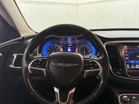 2016 CHRYSLER 200