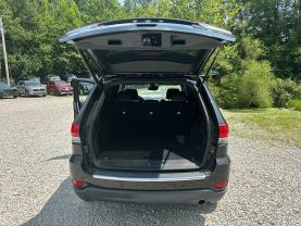 2020 JEEP GRAND CHEROKEE SUV V6, VVT, 3.6 LITER LIMITED SPORT UTILITY 4D at T&T Repairables - used car dealership in Spencer, Indiana.