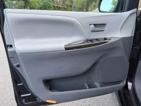 2020 TOYOTA SIENNA XLE MINIVAN 4D