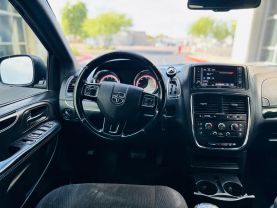 2017 DODGE GRAND CARAVAN PASSENGER PASSENGER V6, FLEX FUEL, 3.6 LITER SE PLUS MINIVAN 4D
