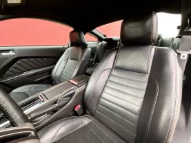 2011 Ford Mustang - Image 10