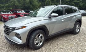 2023 HYUNDAI TUCSON SUV 4-CYL, GDI, 2.5 LITER SEL SPORT UTILITY 4D at T&T Repairables - used car dealership in Spencer, Indiana.