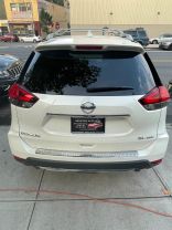 2017 NISSAN ROGUE SUV 4-CYL, 2.5 LITER SL (2017.5) SPORT UTILITY 4D