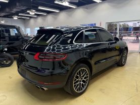 2016 PORSCHE MACAN